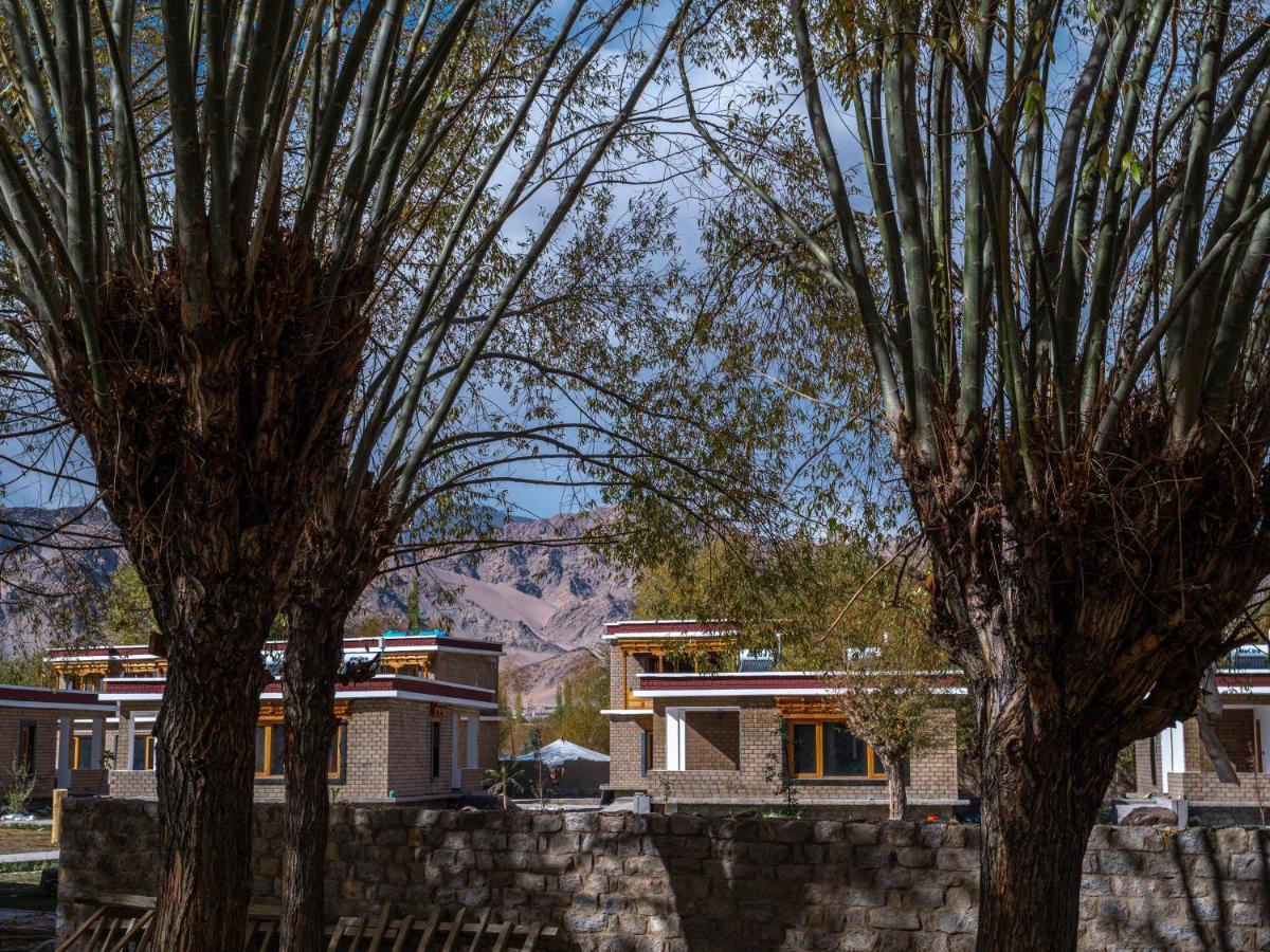 Le Mentok Wellness Resort Leh Buitenkant foto